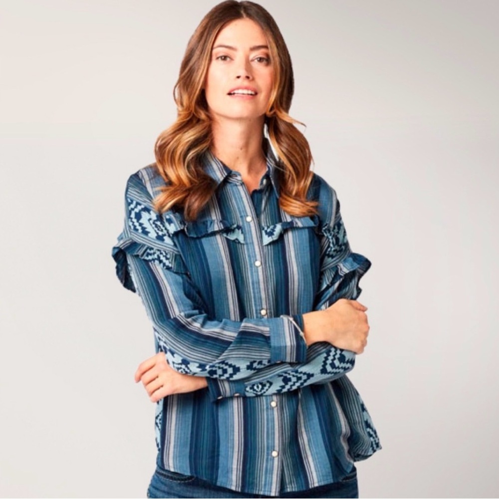 Wrangler Women's Blue Button-Down Shirt